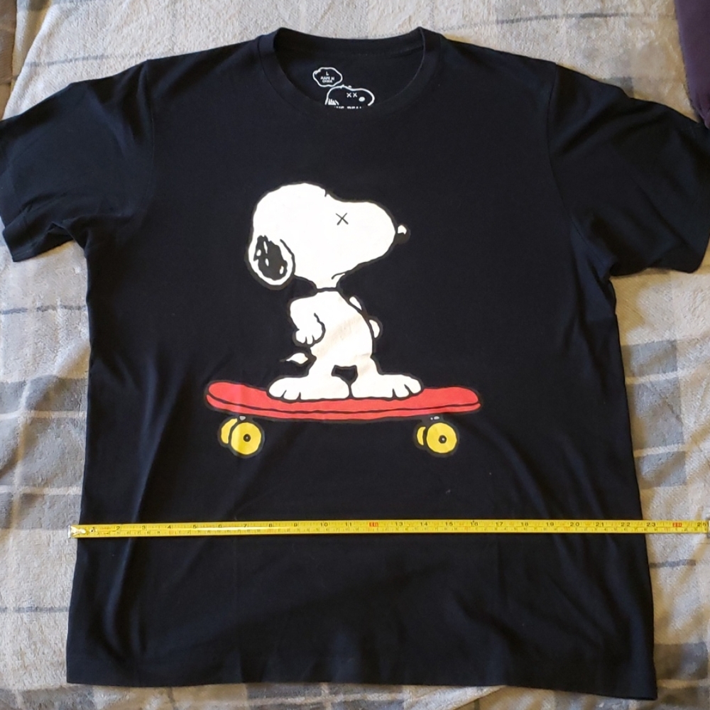 Kaws x Peanuts Uniqlo Tee Large